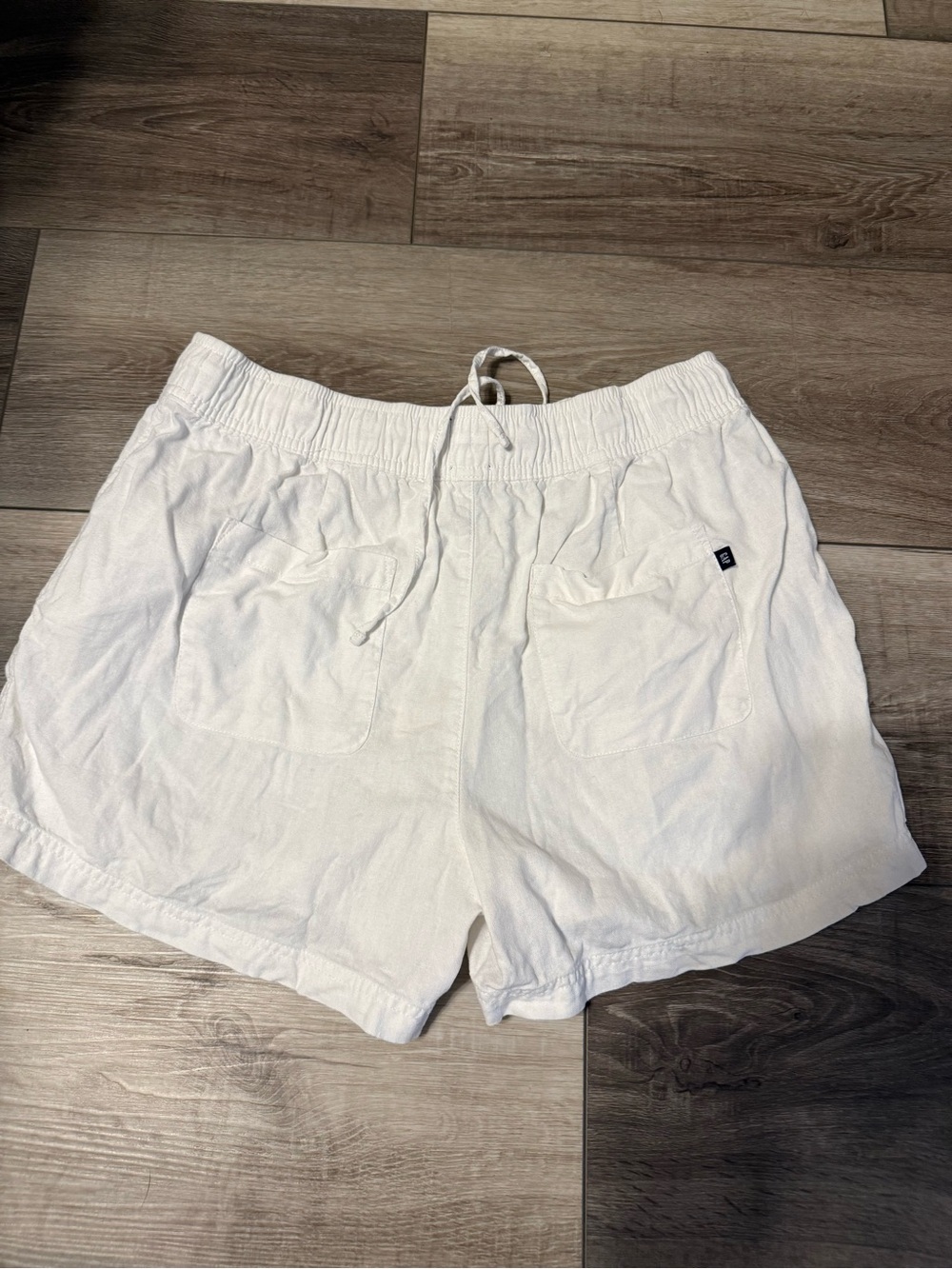 GAP White Elastic-Waist Linen Shorts - Picture 5 of 6